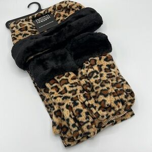 NOLLIA SCARF , HAT AND GLOVES SET ANIMAL PRINT BRAND NEW